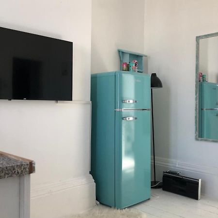 New! Seaside Central Scarborough Apartment 外观 照片