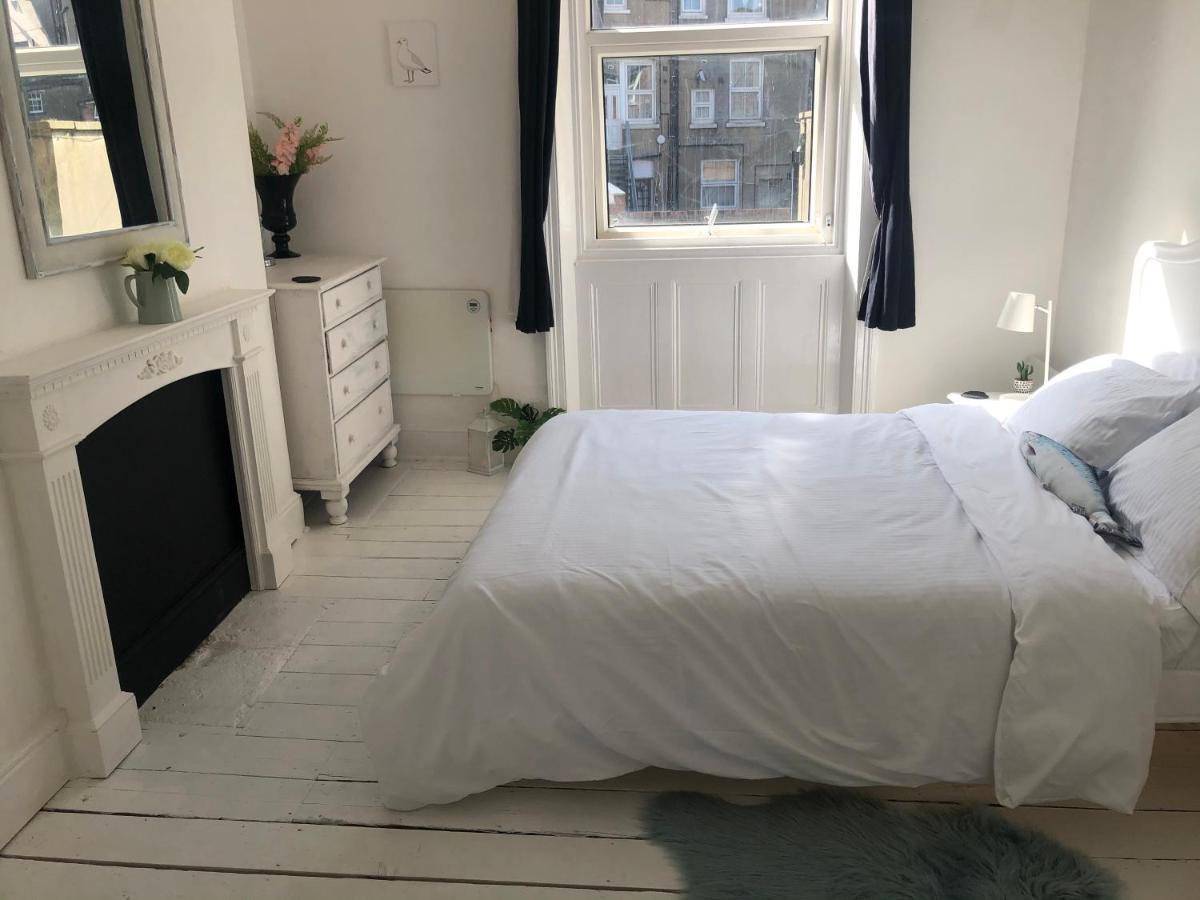 New! Seaside Central Scarborough Apartment 外观 照片
