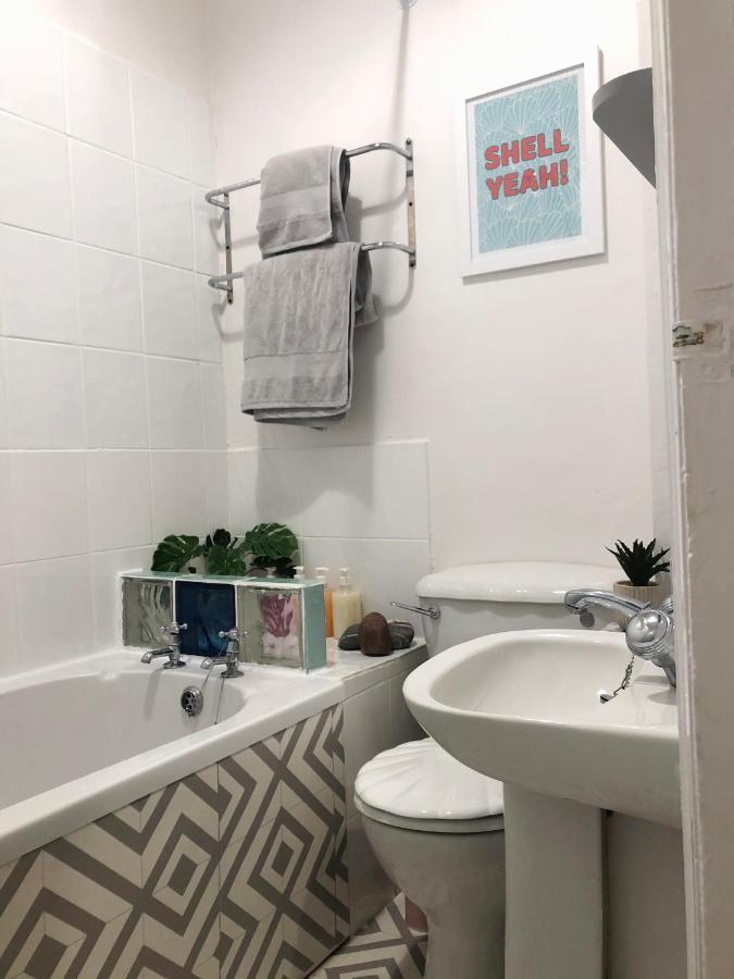 New! Seaside Central Scarborough Apartment 外观 照片